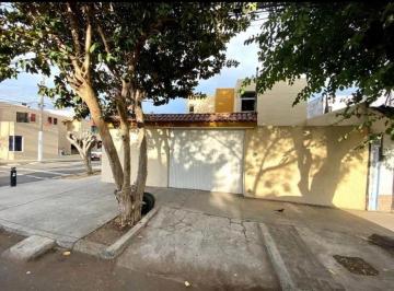 Casa · 110m² · 3 Recámaras · 1 Estacionamiento · Casa en Renta en Las Águilas Para Fines Comerciales