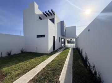 Casa · 175m² · 3 Recámaras · 4 Estacionamientos · Casa en Venta Lomas de La Rioja Alvarado Veracruz