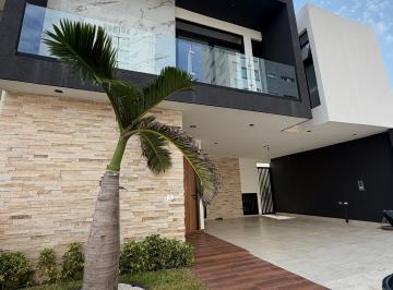 Casa de 4 habitaciones, Alvarado · Amplia Casa en Venta en Playas del Conchal