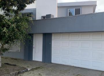 Casa de 3 habitaciones, Tijuana · Casa con Excelente Ubicación en Playas de Tijuana