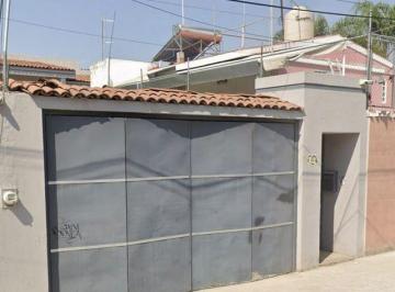 Casa · 352m² · 4 Recámaras · 4 Estacionamientos · Oportunidad! Casa a Solo Unas Cuadras de Lopez Mateos y Periferico