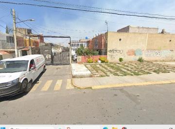 Casa de 2 habitaciones, Chalco · Casa en Remate Bancario en Paseos de Chalco Cerca de La Carretera Mixquic - Chalco/mex