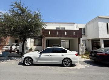 Casa · 270m² · 3 Recámaras · 2 Estacionamientos · Casa en Renta en Privada Jacarandas, Apodaca, Nl