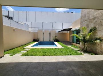 Casa de 3 habitaciones, Mérida · Casa en Renta 1 Planta