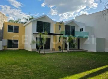 Casa · 400m² · 3 Recámaras · 4 Estacionamientos · Casa en Renta Residencial Pulgas Pandas Norte Aguascalientes, Ags