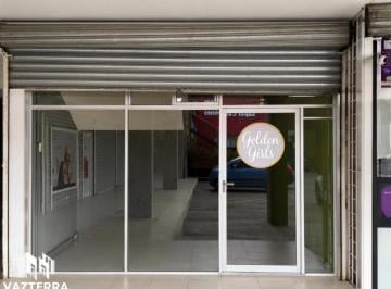Local comercial , Chihuahua · Local en Renta en Plaza Vallarta