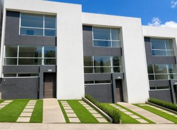 Casa · 154m² · 3 Recámaras · 2 Estacionamientos · Casa - Bosque Real