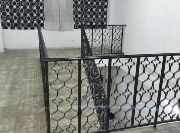 1 · Departamento en Segunda Planta en Renta