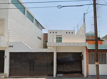 Casa de 4 habitaciones, León · Casa en León, Guanajuato. ¡Súper Precio!