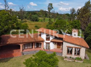 Casa · 300m² · 4 Recámaras · 3 Estacionamientos · Casa Campestre en Venta. Hacienda Valle Verde Apaseo El Grande, Guanajuato.