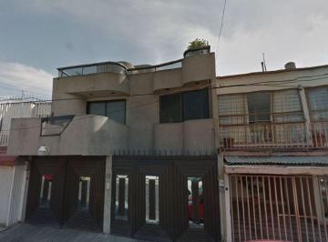 Casa de 3 habitaciones, Venustiano Carranza · Venta de Casa en Jardin Balbuena