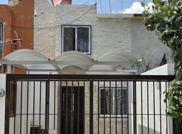 Casa de 2 habitaciones, Zapopan · Casa en Venta en Jardines del Valle