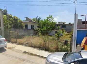 Terreno / Lote · 302m² · Terreno en Solidaridad, Voluntad y Trabajo