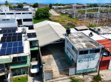 Local comercial · 379m² · Bodega en Venta en Fraccionamiento Floresta, Veracruz