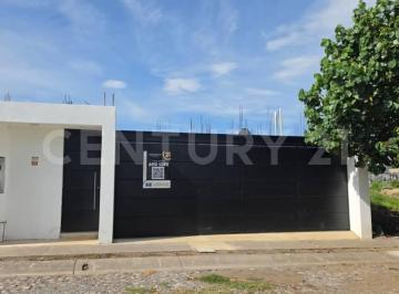 Casa · 345m² · 3 Recámaras · 4 Estacionamientos · Propiedad en Construccion en Hacienda Real Colima