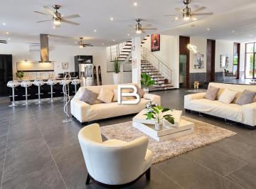 Villa · 750m² · 5 Recámaras · Villa en Puerto Aventuras