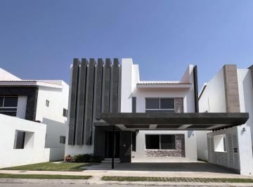 Casa de 4 habitaciones, Emiliano Zapata · Casa en Renta en Paraíso Country Club | Lujo, Privacidad y Calidad de Vida