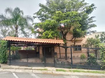 Fachada principal · Hermosa Casa en Urbi Quinta, Tonalá