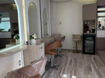 Local comercial , Zapopan · Traspaso de Salón de Belleza Totalmente Equipado en Chapalita — Listo Para Operar