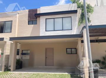 Casa · 149m² · 3 Recámaras · 2 Estacionamientos · Casa en Venta Arbolada Cancún
