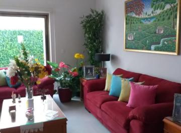 Casa · 232m² · 4 Recámaras · 2 Estacionamientos · Casa en Venta en Aqua