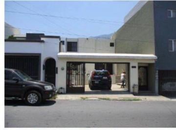 Casa de 4 habitaciones, Monterrey · Casa en Venta Cumbres 2do Sector
