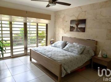 Departamento · 200m² · 2 Recámaras · 2 Estacionamientos · Amplio Departamento Pet Friendly de 2 Recámaras en Residencial El Cielo, Playa del Carmen