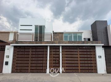 Casa · 270m² · 3 Recámaras · 3 Estacionamientos · Casa en Residencial Santa Fe con 3 Recámaras, Id:.