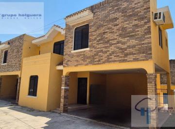 Casa · 209m² · Excelente Casa en Renta Ubicada en Calle Faja de Oro 332 Casa #3 Fracc. Las Villas, Tampico, Tam.