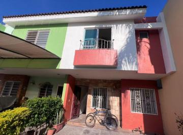 Casa de 4 habitaciones, San Pedro Tlaquepaque · Se Renta Casa en Parques del Bosque, Zona Iteso, Tlaquepaque, Jalisco