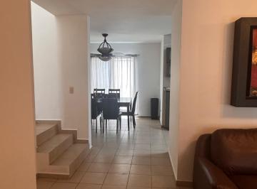 Casa de 3 habitaciones, Monterrey · Casa en Renta Centrika Sillares