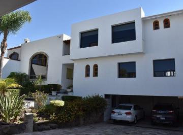 Casa · 600m² · 4 Recámaras · 6 Estacionamientos · Casa en Venta Zona Norte en León, Guanajuato Balcones del Campestre