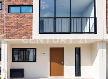 Departamento · 104m² · 3 Recámaras · 2 Estacionamientos · Casa en Renta en Lomas Altosur, Guadalajara