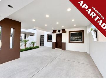 N/A · Se Renta Casa Recien Remodelada en Mayakhan Residencial 2 Rec 1 Baño