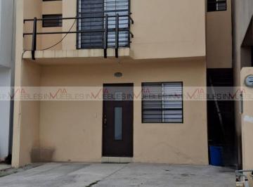 Casa · 140m² · 3 Recámaras · 2 Estacionamientos · Casa en Renta en Villas de Anahuac Sector Alpes