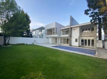 Casa de 3 habitaciones, San Andrés Cholula · Casa con Alberca en Renta en La Vista Country Club
