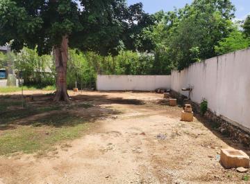 Terreno / Lote · 300m² · Terreno en Renta Merida Xcumpich a Pasos de Av