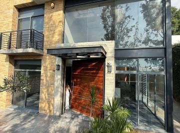 f53b8539f9d3a231f9e12c33cc06c0d1afd18273ed6ae95df1c84685a18023d6 · Increible y Lujos Casa en El Palomar 4 Rec, Estudio, Vapor, 6 Autos