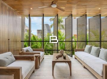 Casa · 635m² · 6 Recámaras · 6 Estacionamientos · Casa en Puerto Cancún