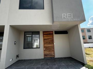 VIVE EN UNO DE LOS MEJORES CONDOMINIOS DEL SUR DE LA CIUDAD, A UN COSTADO DE PLA · Casa en Renta Zoi Santa Anita Tlajomulco