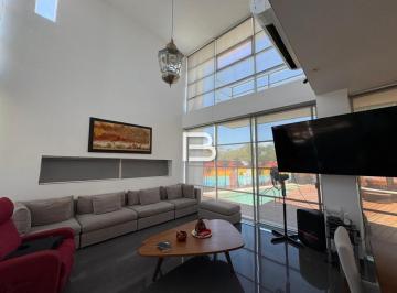 Casa · 339m² · 4 Recámaras · 4 Estacionamientos · Casa en Residencial Cumbres