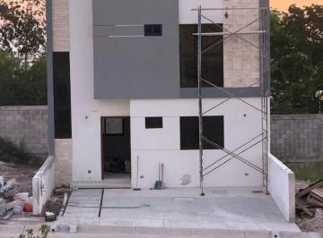 Casa de 3 habitaciones, Mazatlán · Casa en Venta de 100.8 m² en Residencial Sonterra I