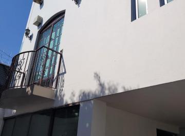 Casa de 5 habitaciones, Guadalajara · Casa en Venta