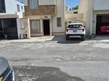 1 · Casa en Renta en Manantiales del Bosque