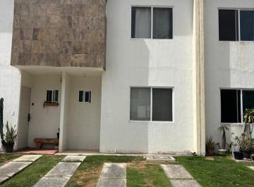 FACHADA · Casa en Jardines del Sur
