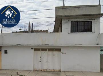 Casa de 3 habitaciones, Valle de Chalco Solidaridad · Casa de 200 m² con 3 Recámaras en Venta en Darío Martínez