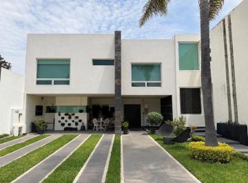 Casa en condominio · 341m² · 3 Recámaras · 4 Estacionamientos · Casa en Venta en Los Olivos Residencial, Cerca de Tec de Monterrey, Solares, Valle Real, Zona Real,