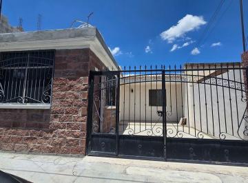 cb5f6bb0ac76d117e3beee5e60969d228701ccf4016713a4608422e69f6f2e3b · Casa de Una Planta en Jardines Coloniales