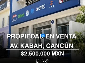 Edificio · 304m² · 2 Estacionamientos · Edificio de 304 m² de Dos Niveles en Venta Sobre Av Kabah, Cancún