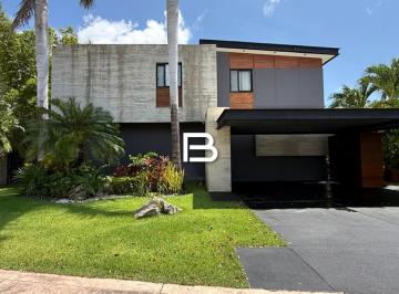 Casa · 630m² · 4 Recámaras · 4 Estacionamientos · Casa en Lagos del Sol